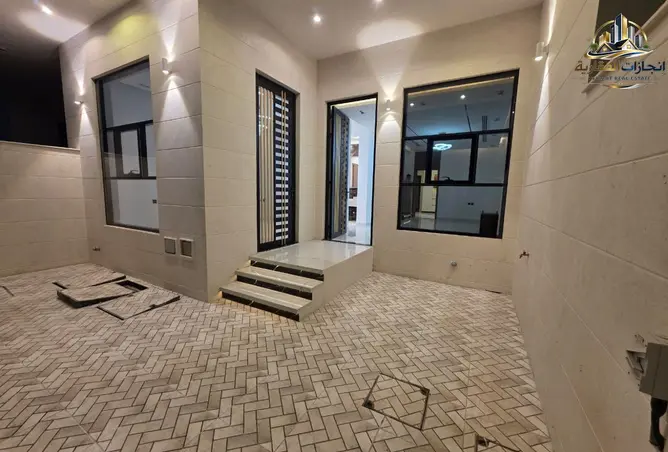 145544106 - Property Image 2