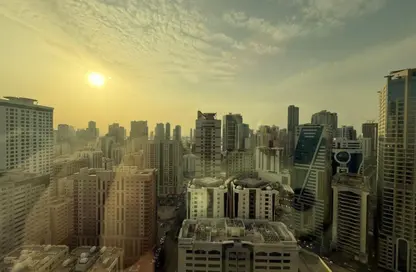 شقة - 2 غرف نوم - 3 حمامات للايجار في المجاز 2 - المجاز - الشارقة