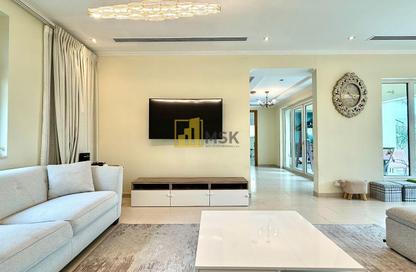 Villa - 3 Bedrooms - 4 Bathrooms for rent in Regional Small - Regional - Jumeirah Park - Dubai