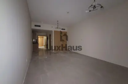 Apartment - Studio - 1 Bathroom for rent in May Residence 3 - May Residence - District 10 - Jumeirah Village Circle - Dubai