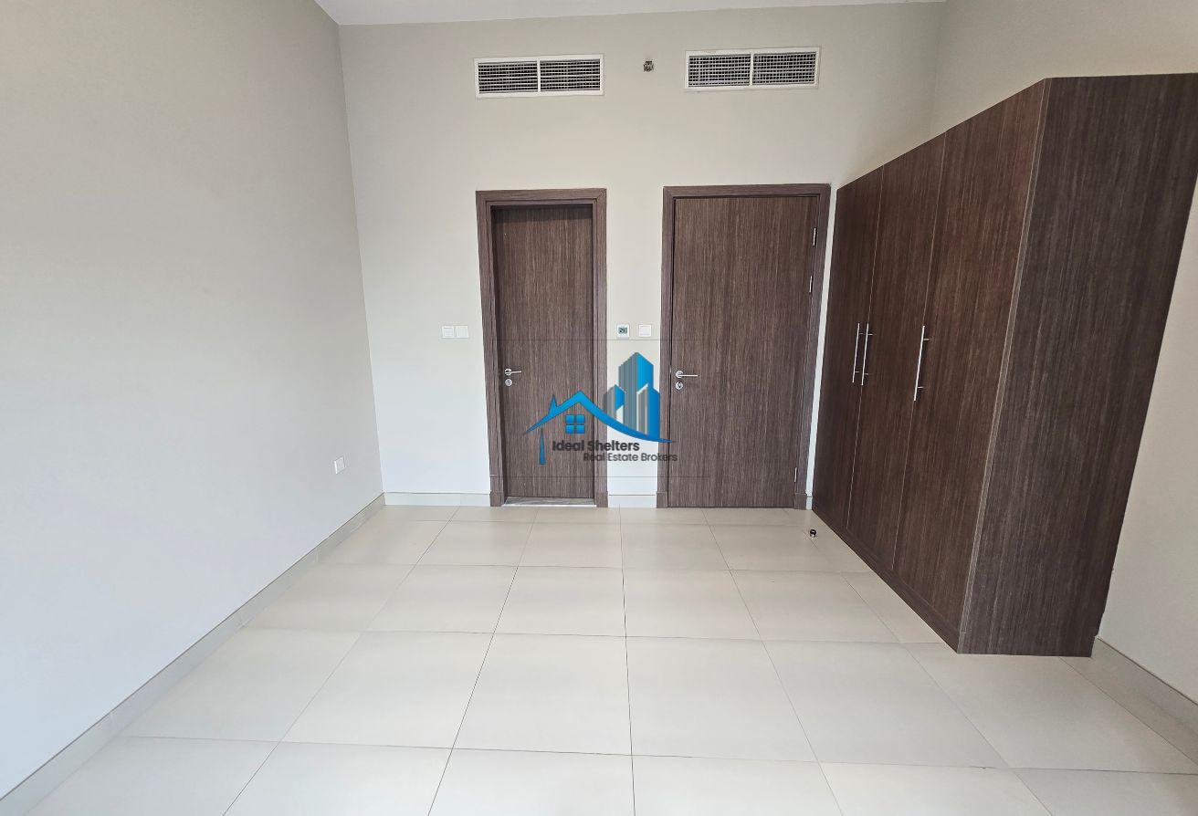 PETS FRIENDLY TWO BR 2ENSUIET BATH NO LIVING AREA photo 4