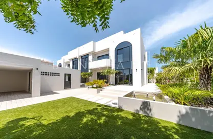 Villa - 5 Bedrooms - 6 Bathrooms for rent in Jumeirah 1 Villas - Jumeirah 1 - Jumeirah - Dubai