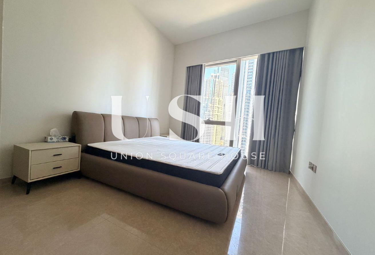 Panoramic Views | Next to Burj Khalifa -Mall | 3BR photo 6