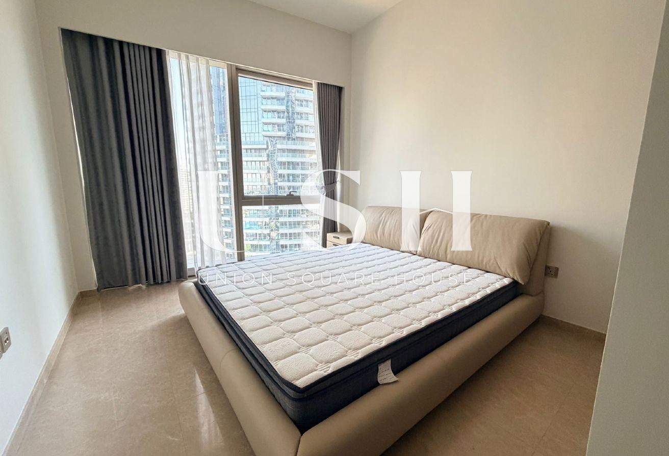 Panoramic Views | Next to Burj Khalifa -Mall | 3BR photo 7