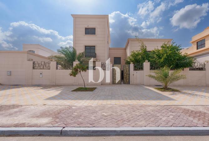 67820443 - Property Image 2