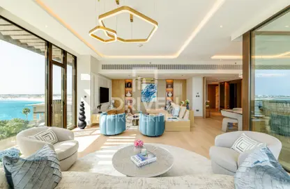 Apartment - 3 Bedrooms - 5 Bathrooms for sale in Bulgari Resort  and  Residences 5 - Bulgari Resort  and  Residences - Jumeirah Bay Island - Jumeirah - Dubai