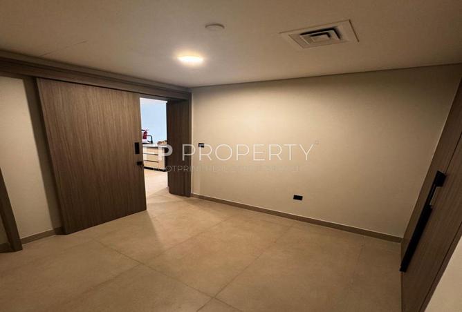 100411910 - Property Image 2