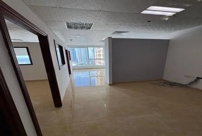 High Ready Rent in Churchill Executive Tower: Fitted Office | High Floor | Pantry ...