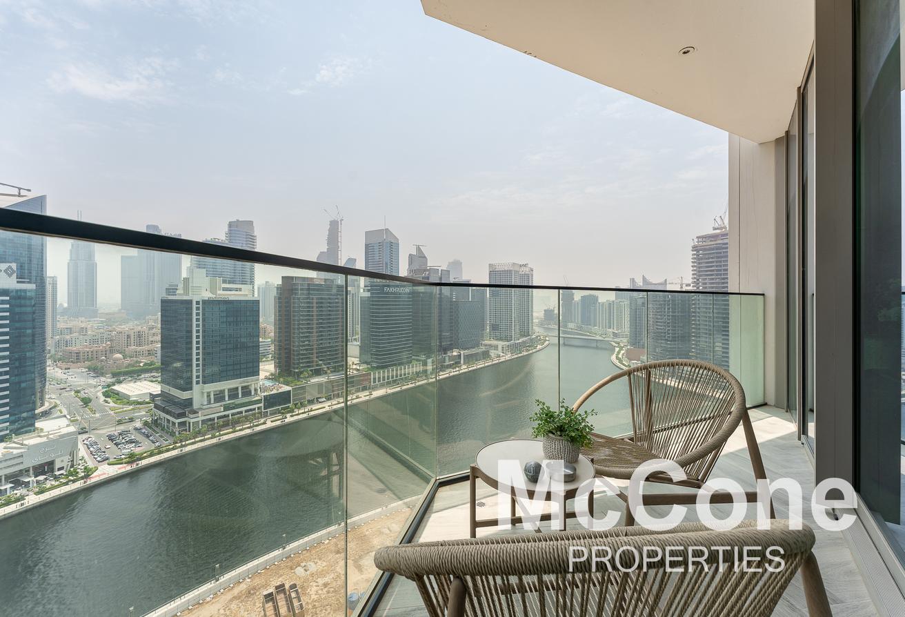 Top Floor | Canal View | Furnished photo 10