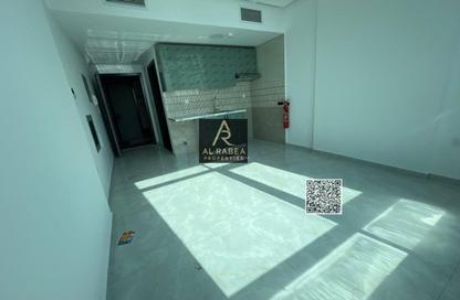Apartment - Studio - 1 Bathroom for rent in Ajman Corniche Residences - Ajman Corniche Road - Ajman