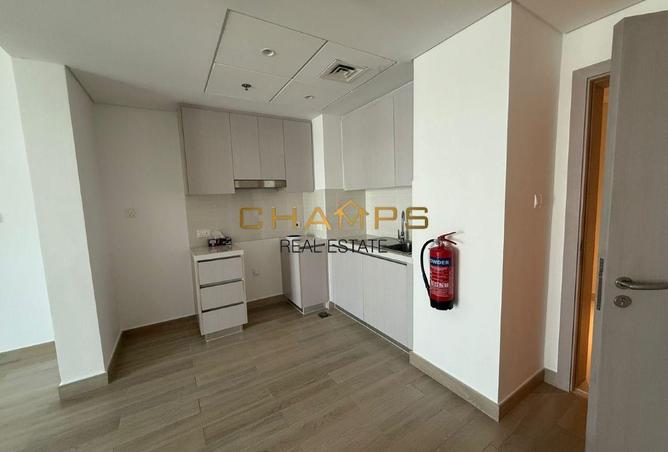 64044117 - Property Image 3