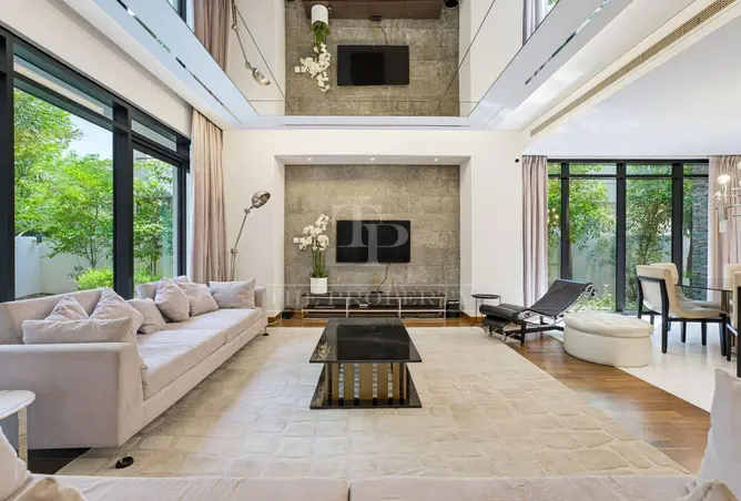 162777940 - Property Image 2