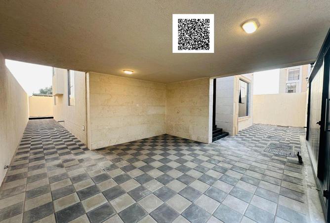 73163016 - Property Image 2