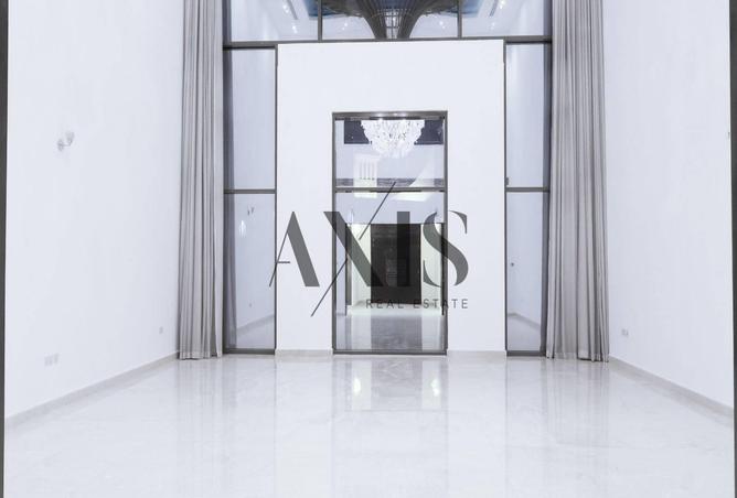 83211660 - Property Image 2