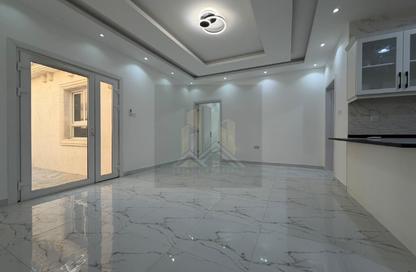 Apartment - 2 - 3 for rent in Khalifa City A Villas - Khalifa City A - Khalifa City - Abu Dhabi