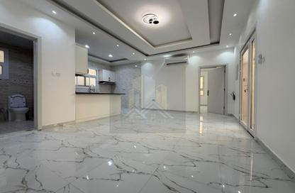 Apartment - 2 - 3 for rent in Khalifa City A Villas - Khalifa City A - Khalifa City - Abu Dhabi