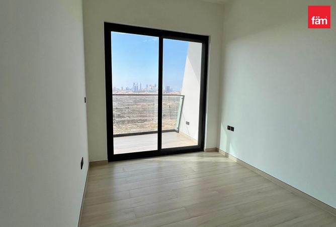Spacious | Vacant | Great Community photo 3
