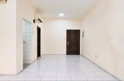 Apartment - 1 Bathroom for rent in Naif - Deira - Dubai Apartment - 1 Bathroom for rent in Naif - Deira - Dubai