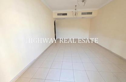 Apartment - 2 - 2 for rent in Muwaileh 29 Building - Muwaileh - Sharjah
