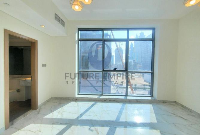98703353 - Property Image 3