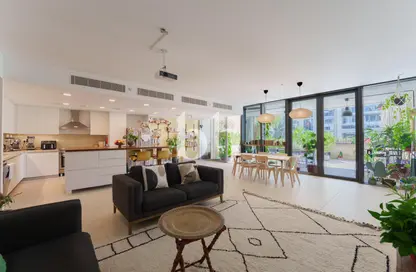 Townhouse - 3 Bedrooms - 5 Bathrooms for sale in Building C - Al Zeina - Al Raha Beach - Abu Dhabi