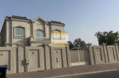 Villa - 5 Bedrooms - 7 Bathrooms for rent in Al Riffa - Ras Al Khaimah