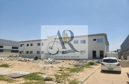 سكن عمال - استوديو - 8 حمامات للايجار في الجرف 2 - الجرف - عجمان وسط المدينة - عجمان