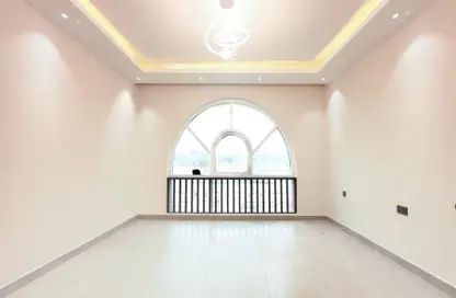 Apartment - 2 Bedrooms - 3 Bathrooms for rent in Al Danah - Abu Dhabi