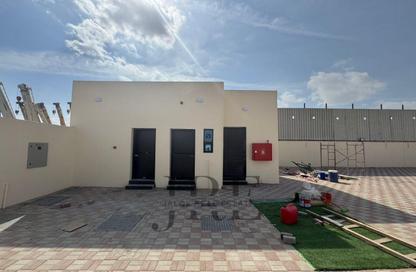 Warehouse - Studio - 1 Bathroom for rent in Al Sajaa S - Al Sajaa - Sharjah