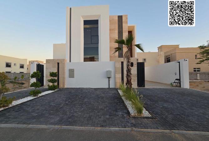 93160275 - Property Image 3