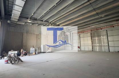 Warehouse - Studio for rent in Mussafah Industrial Area - Mussafah - Abu Dhabi