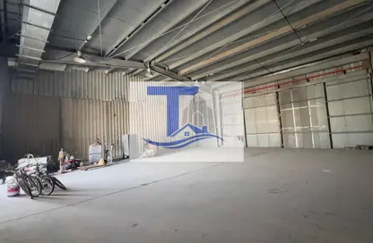 Warehouse - Studio for rent in Mussafah Industrial Area - Mussafah - Abu Dhabi