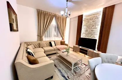 شقة - غرفة نوم - 1 حمام للايجار في بناية ثريا المجاز - المجاز 3 - المجاز - الشارقة