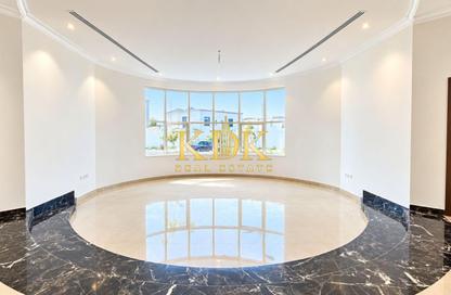 Villa - 4 - 5 for rent in Nad Al Sheba 4 - Nad Al Sheba - Dubai