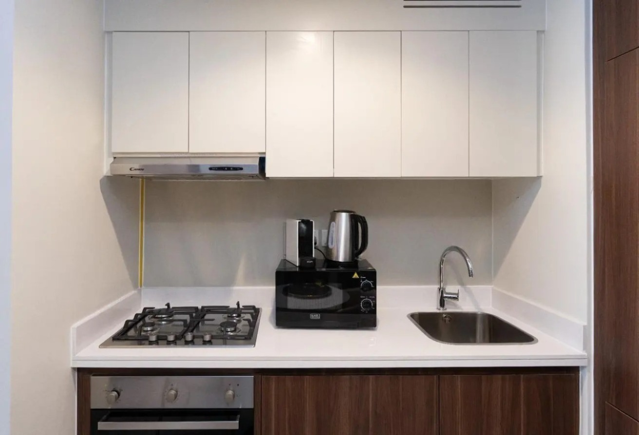 FULLY FURNISHED 1-BEDROOM | REVA RESIDENCES | gallery image