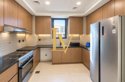 Townhouse - 5 - 5 for rent in Portofino - Damac Lagoons - Dubai