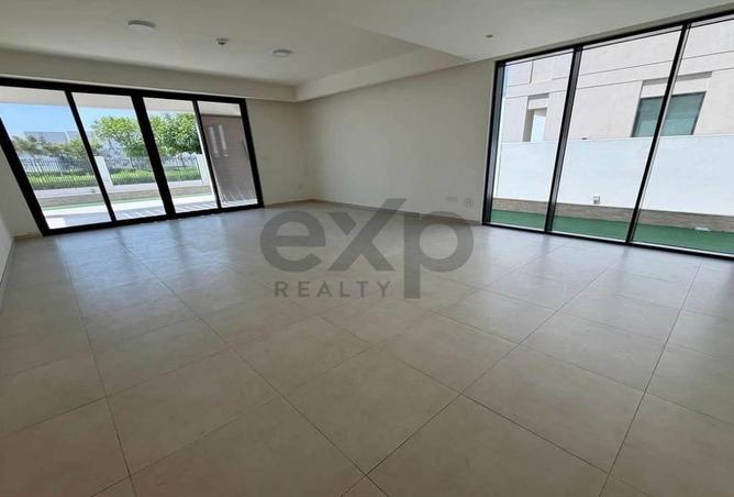 109933989 - Property Image 3