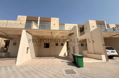 تاون هاوس - 4 غرف نوم - 5 حمامات للبيع في وادي الصفا 3 - دبي