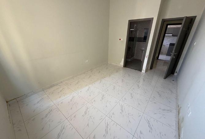 56941033 - Property Image 2