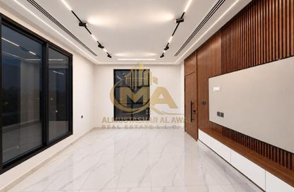 Villa - 5 - 7 for sale in Al Helio 1 - Al Helio - Ajman