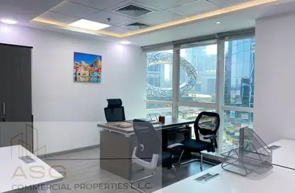 مركز أعمال - استوديو - 2 حمامات للايجار في برج لطيفة - شارع الشيخ زايد - دبي