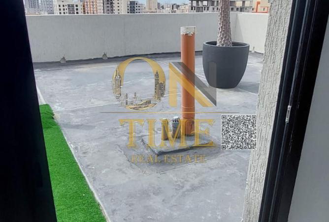 72727309 - Property Image 3