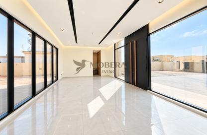 Villa - 5 - 7 for rent in Al Aweer 1 - Al Aweer - Dubai