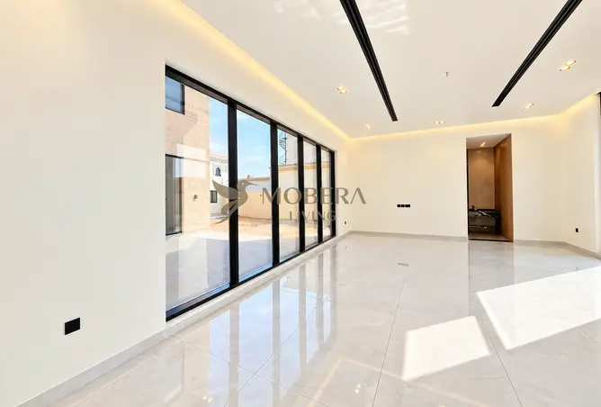 144610345 - Property Image 3