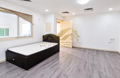 Apartment - Studio - 1 for rent in Al Hamriya - Bur Dubai - Dubai