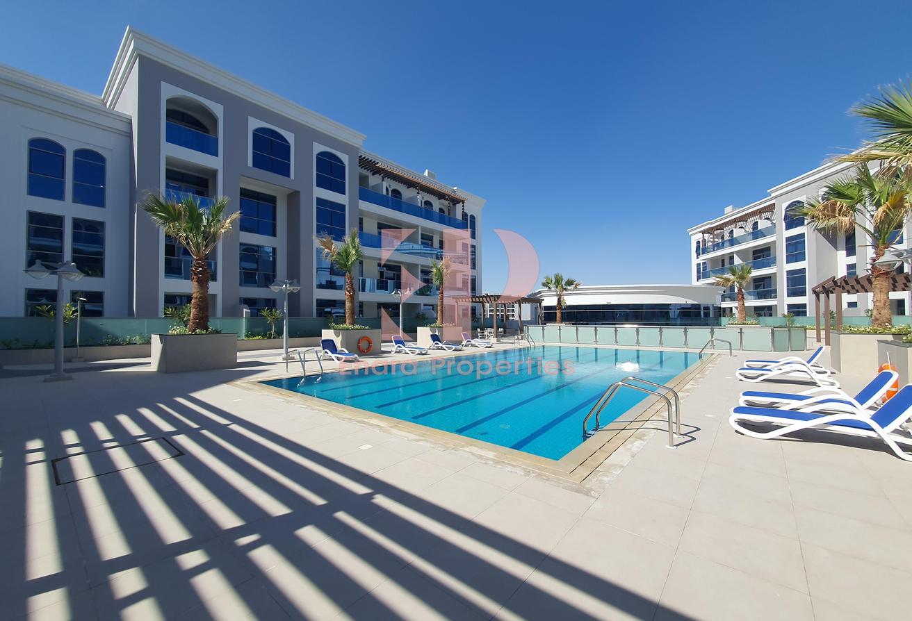 Larger 1Br l Balcony l Share Pool Gym l photo 12