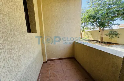 شقة - 3 غرف نوم - 3 حمامات للايجار في بيدا بن عمار - عشارج - العين