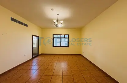 شقة - 3 غرف نوم - 3 حمامات للايجار في بيدا بن عمار - عشارج - العين