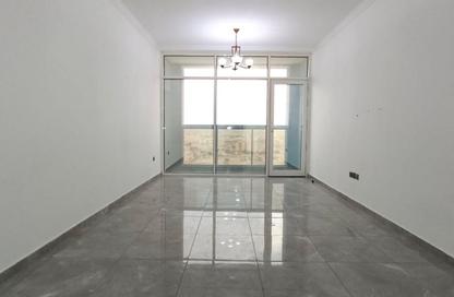 Apartment - 1 - 2 for rent in Al Majaz 2 - Al Majaz - Sharjah