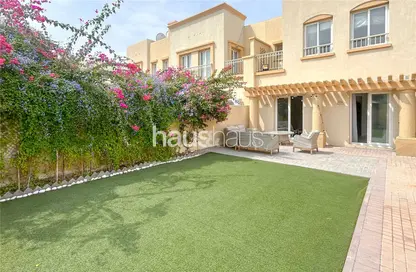 فيلا - 2 غرف نوم - 2 حمامات للايجار في الينابيع 10 - الينابيع - دبي